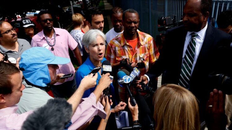 jill stein feet 5