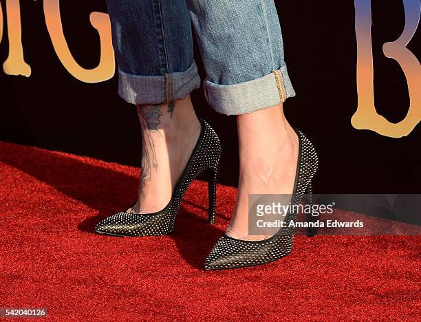 jillian carter feet 6