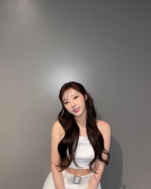jo ha seul feet 4