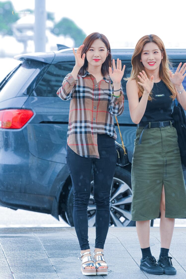 jo ha seul feet scaled