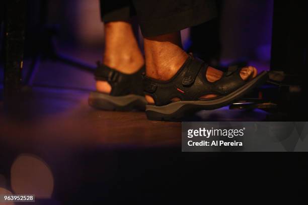 joan armatrading feet 6