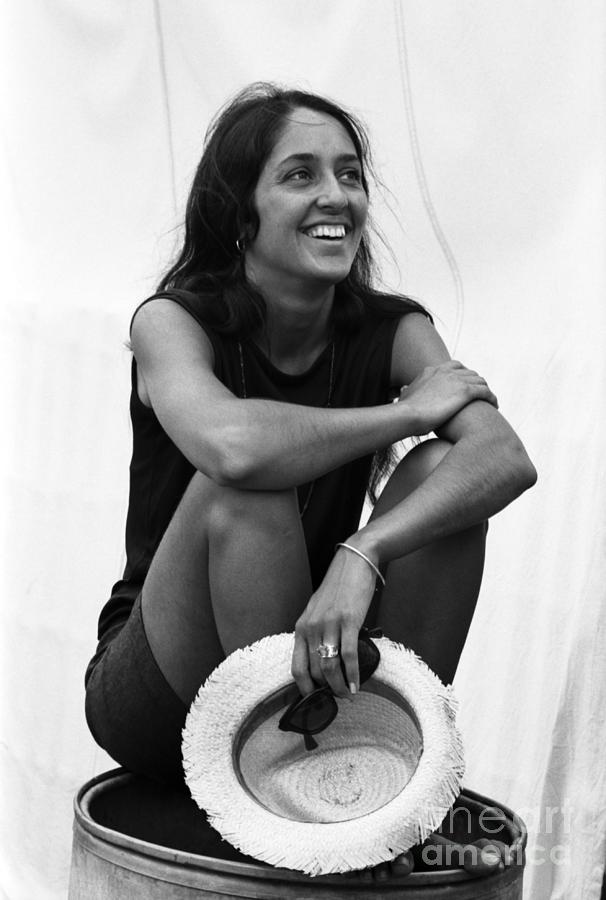 joan baez feet 6