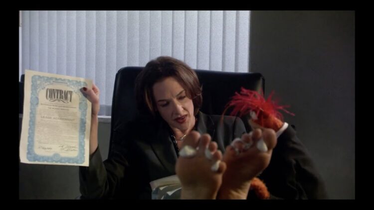 joan cusack feet