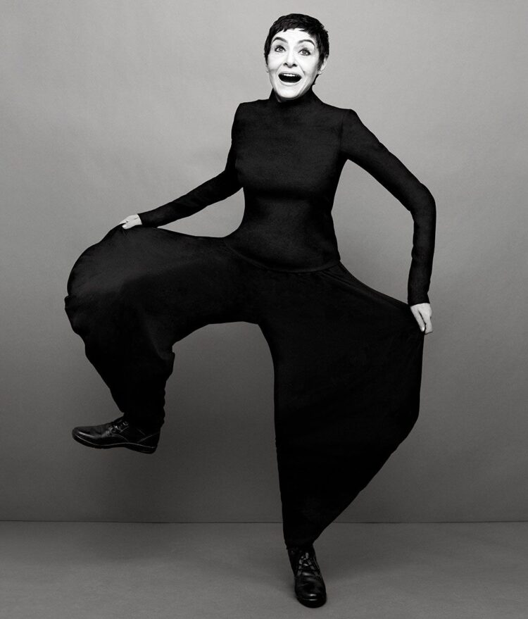 joan juliet buck feet