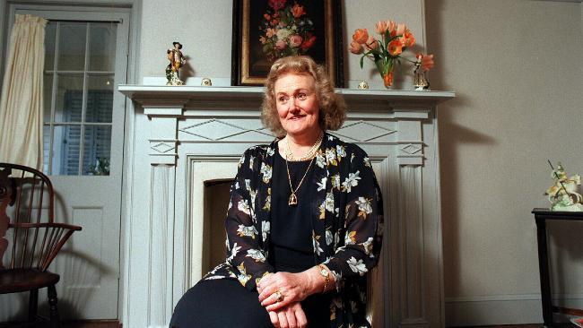 joan sutherland feet