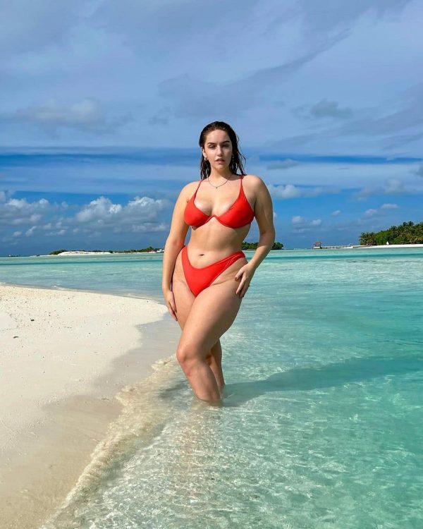 joann van den herik feet 6