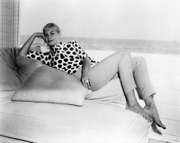 joanne woodward feet 5