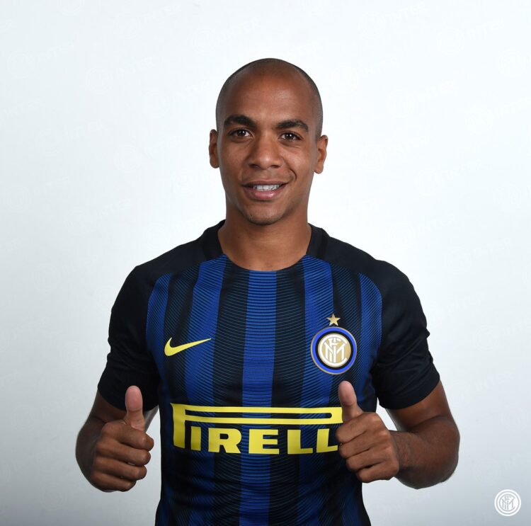 joao mario feet