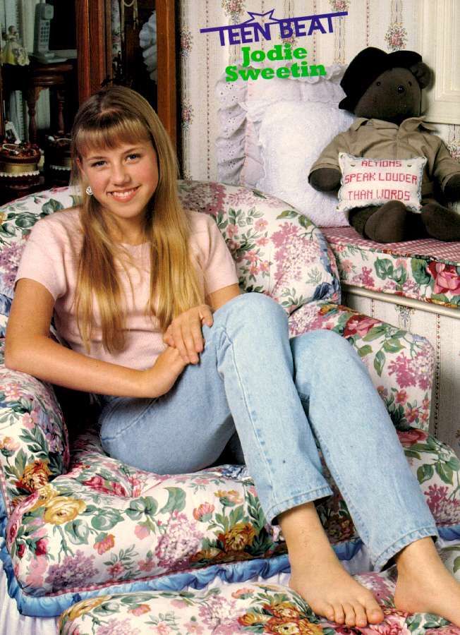 jodie sweetin feet