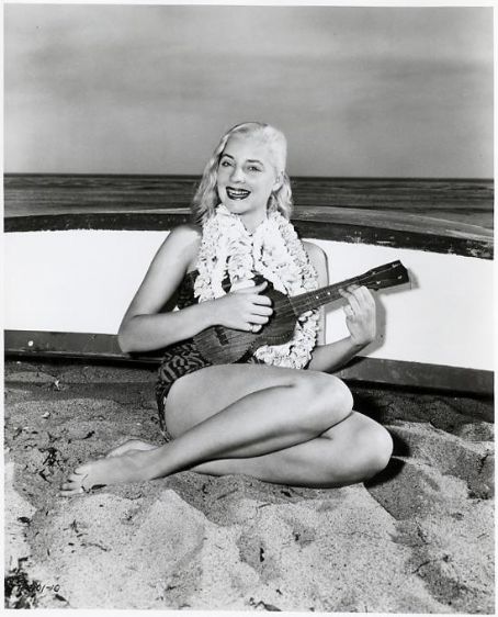 jody lawrance feet 5