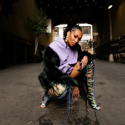 joella deville feet 3