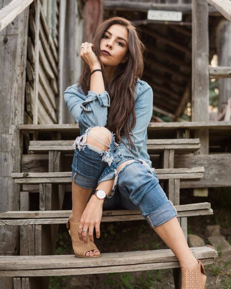 joelle farrow feet 3