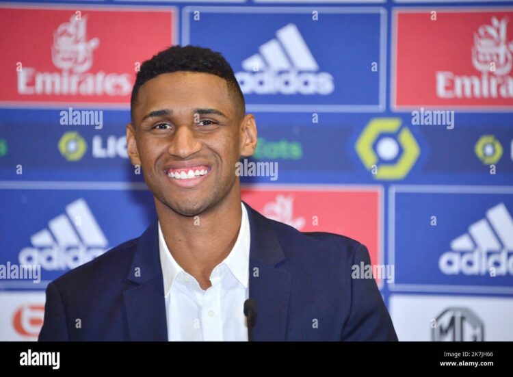 joelle hadjia feet 4