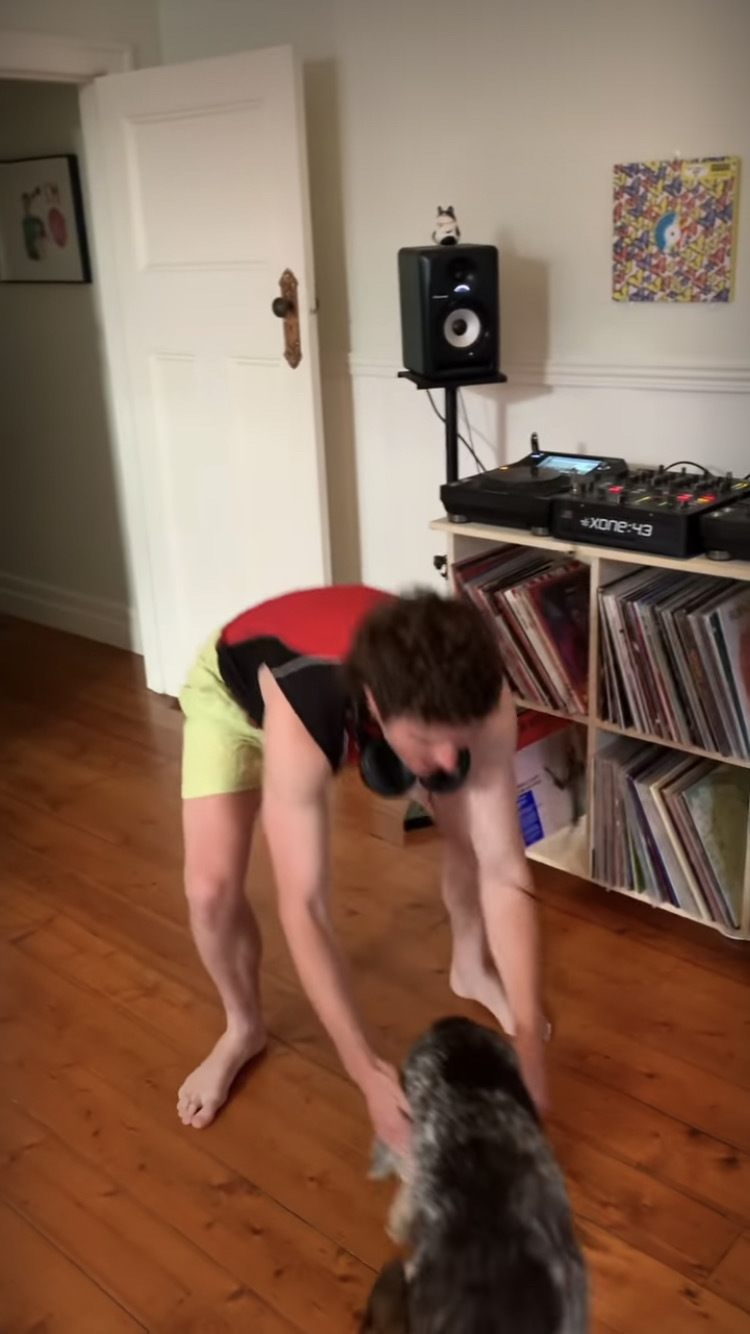 joey walker feet 6