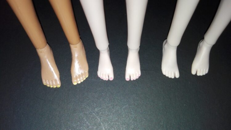 johnnie elyse feet 5