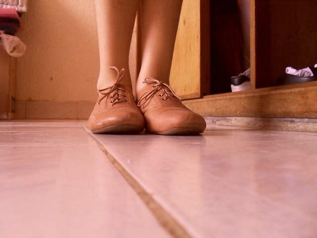 johnny manuel feet 5