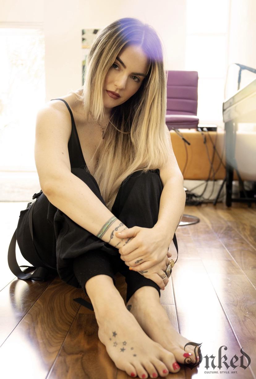 jojo feet 2