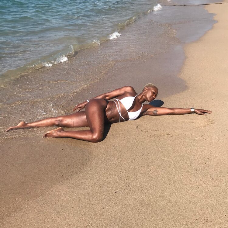 jolanda jones feet 1