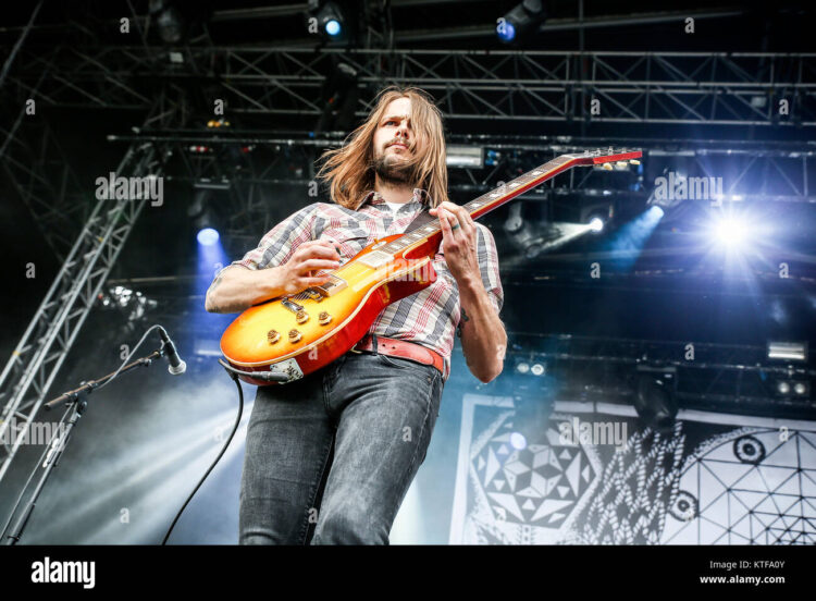 jonatan larocca ramm feet 2