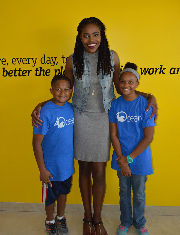 jonquel jones feet 3