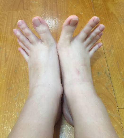 jordan raskopoulos feet 1