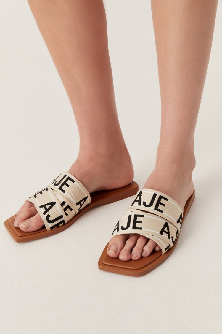 joselyne anais feet 5