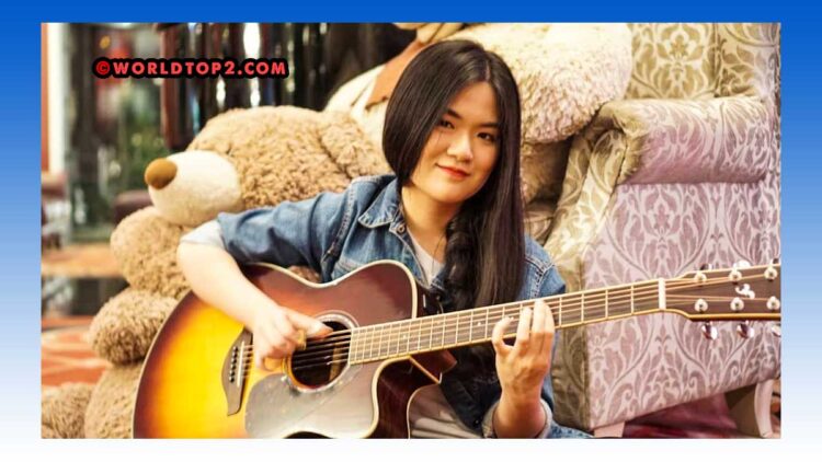 josephine alexandra feet 5