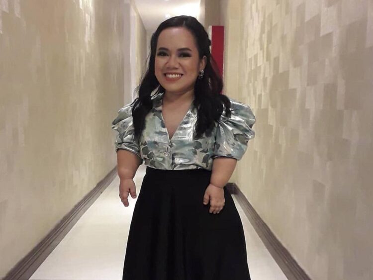 josephine bibit berry feet 4