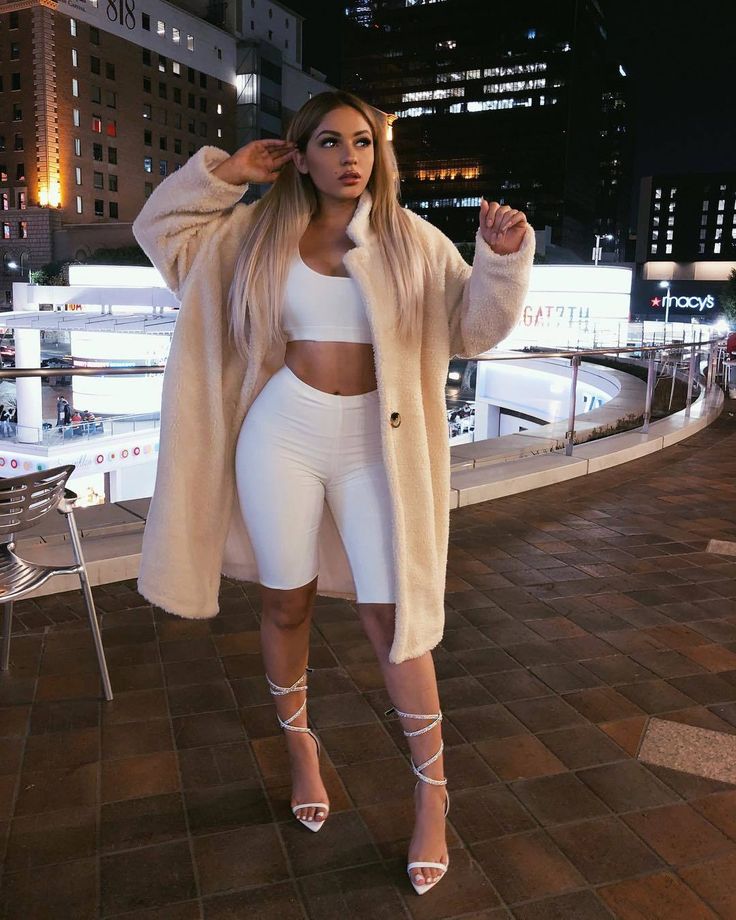 josephine ochoa feet 5