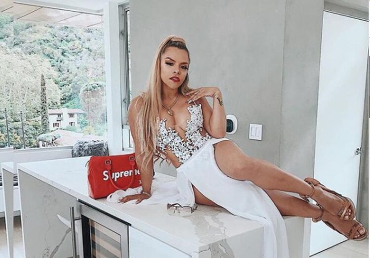 josetty hurtado feet 4