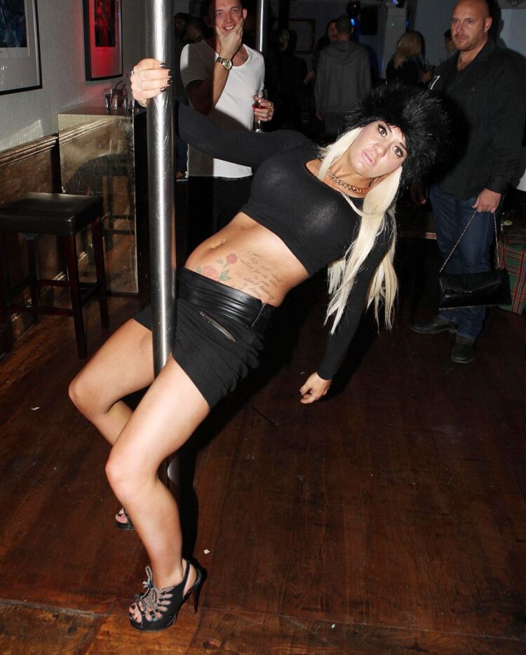 josie cunningham feet 4