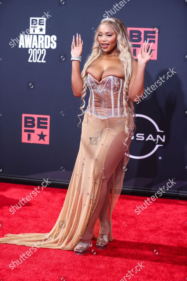 jourdin pauline feet 6