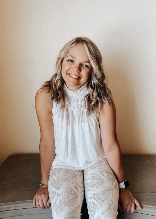 journee nelson feet 5