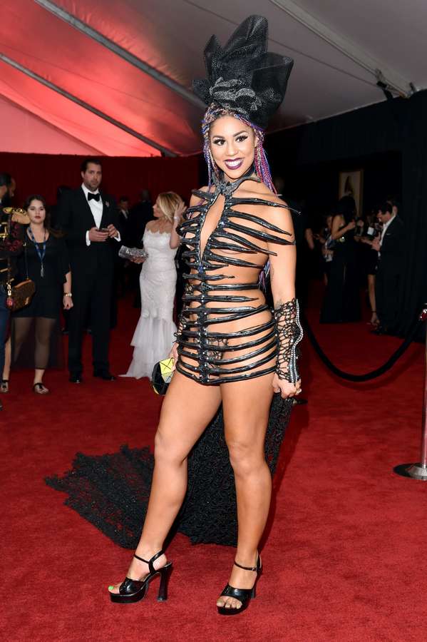 joy villa feet 6