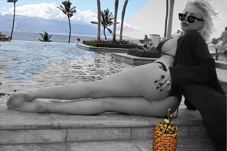 joyce bonelli feet 4