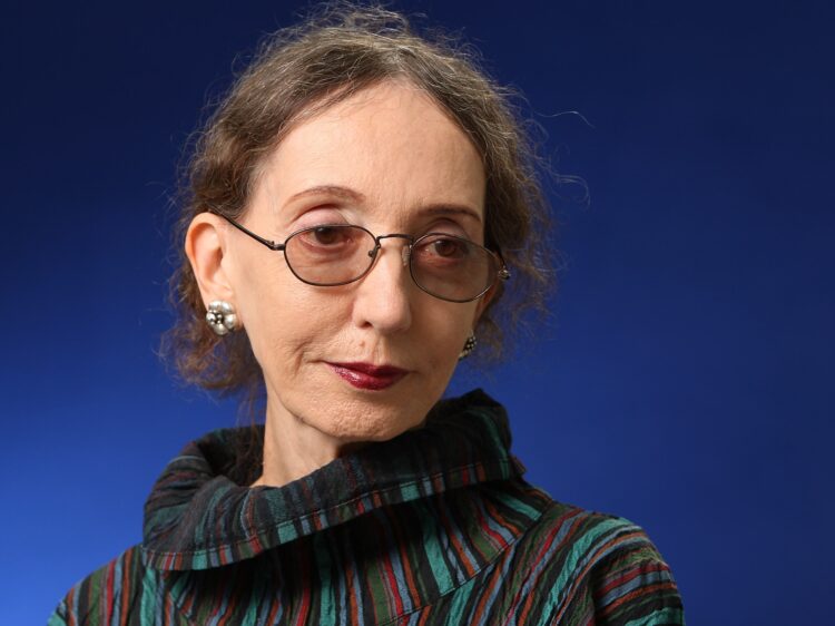 joyce carol oates feet 3