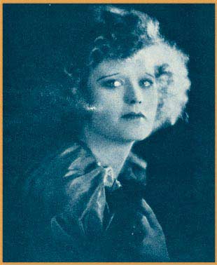 juanita hansen feet 4