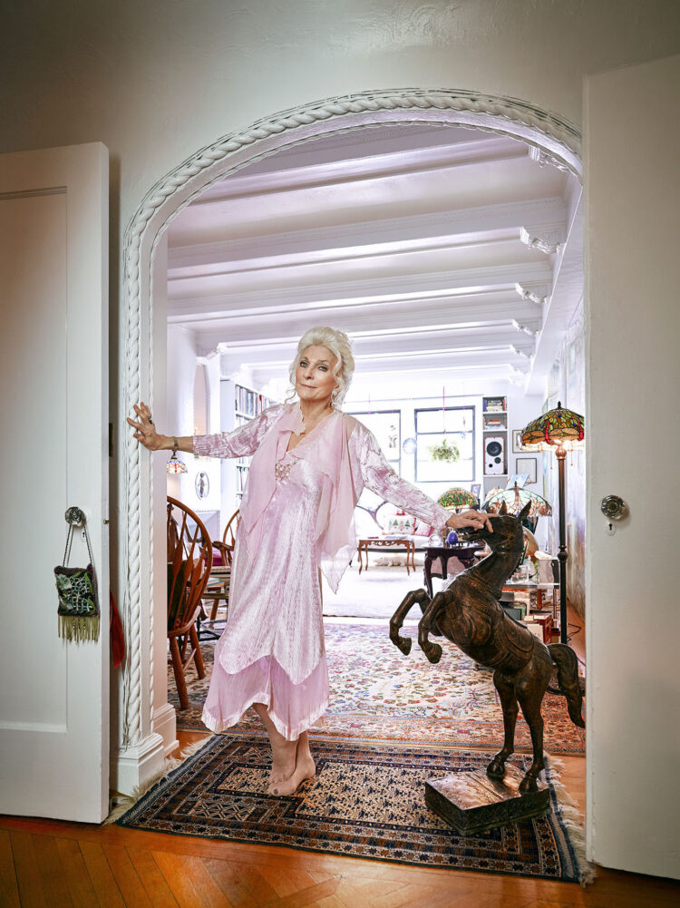 judith collins feet 5