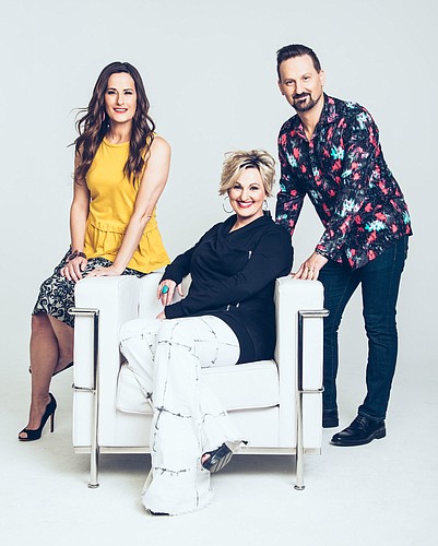 judith martin feet 3