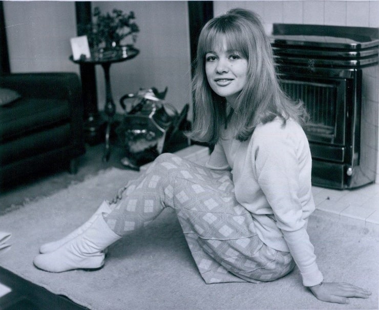 judy geeson feet 5