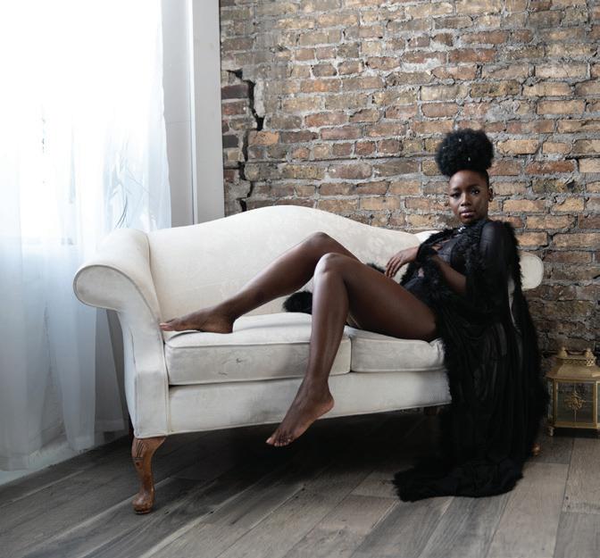 julia angelia lepar feet