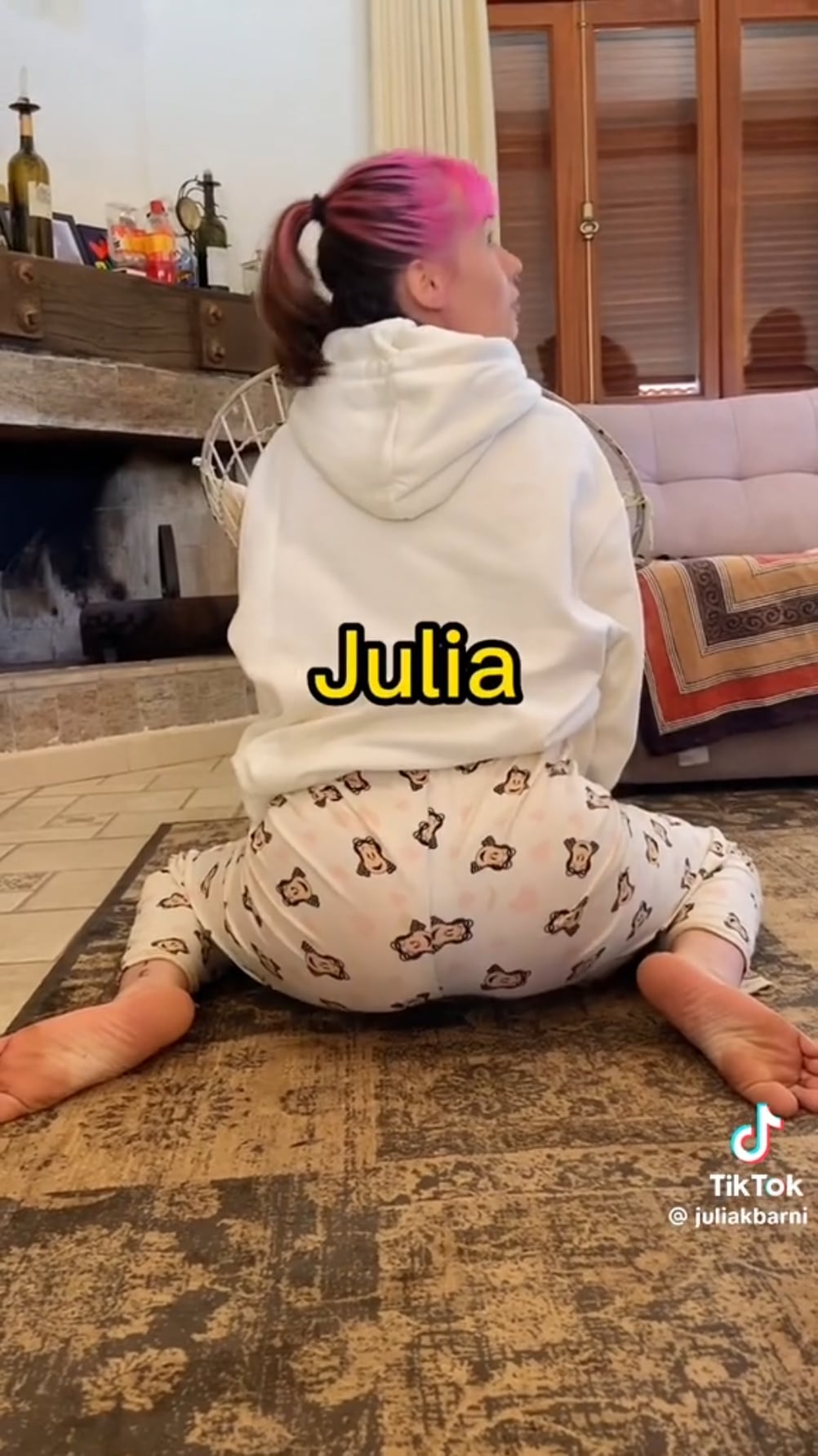 julia barni feet 1