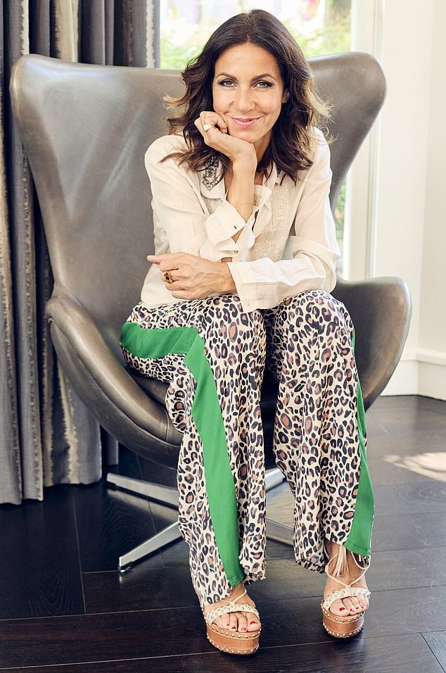 julia bradbury feet 5