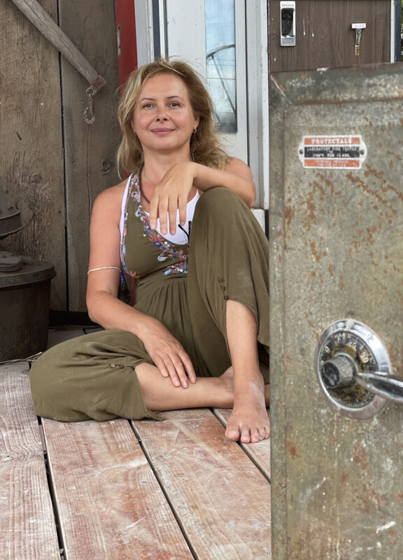 julia bridges feet 5