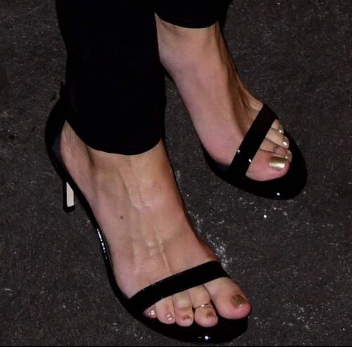 julia cates feet 1