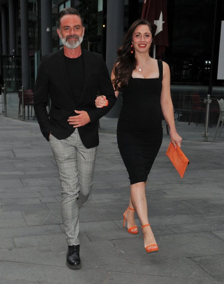 julia goulding feet 5