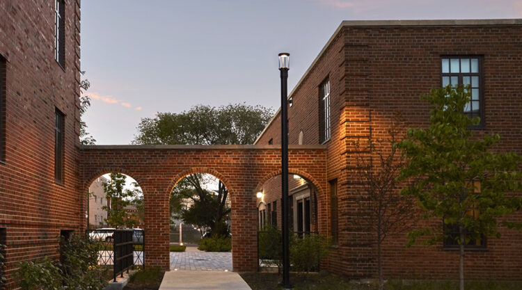 julia lathrop feet 3