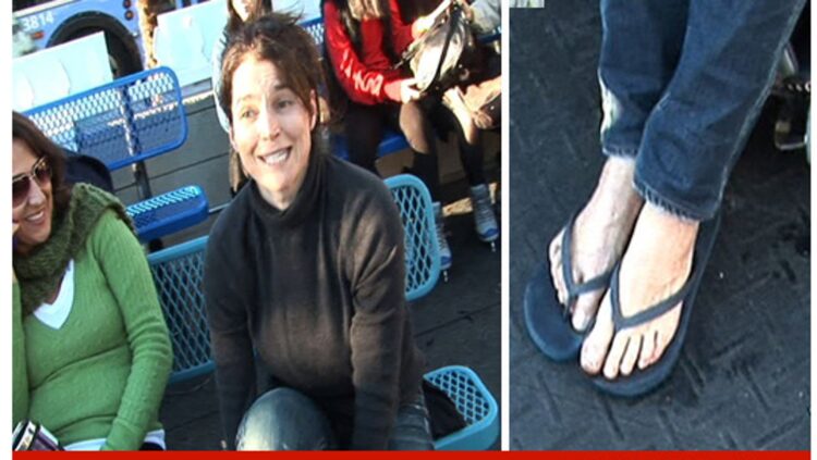 julia ormond feet 5