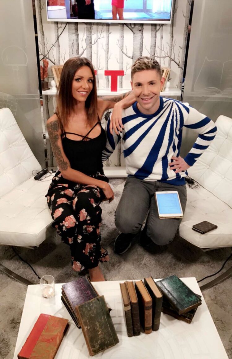 julia paredes feet 6