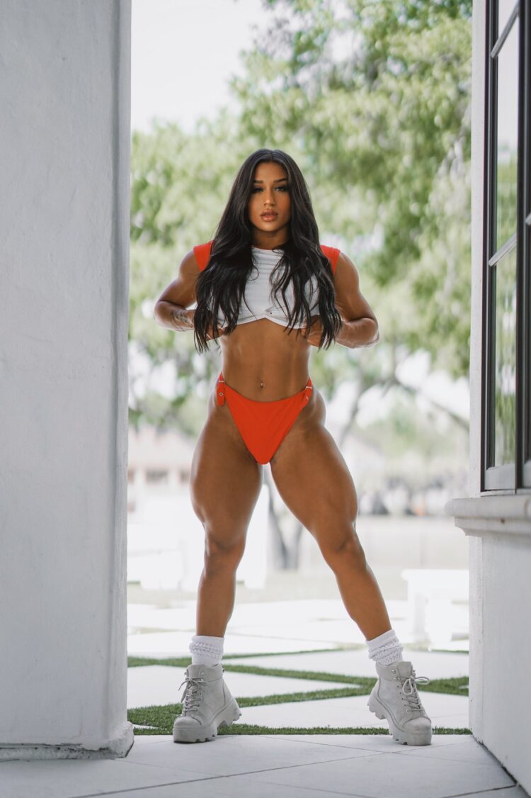 julia pensiero feet 5